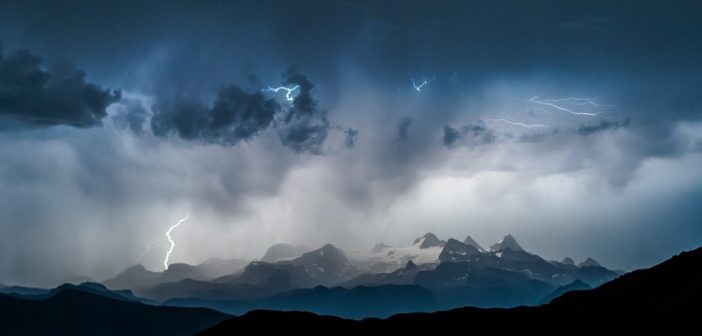 Wanderer am Hohen Dachstein von Blitz getroffen