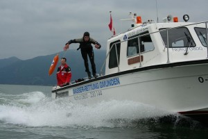 Elf Personenrettungen am Traunsee - Sturmdauereinsatz für die Wasserrettungen