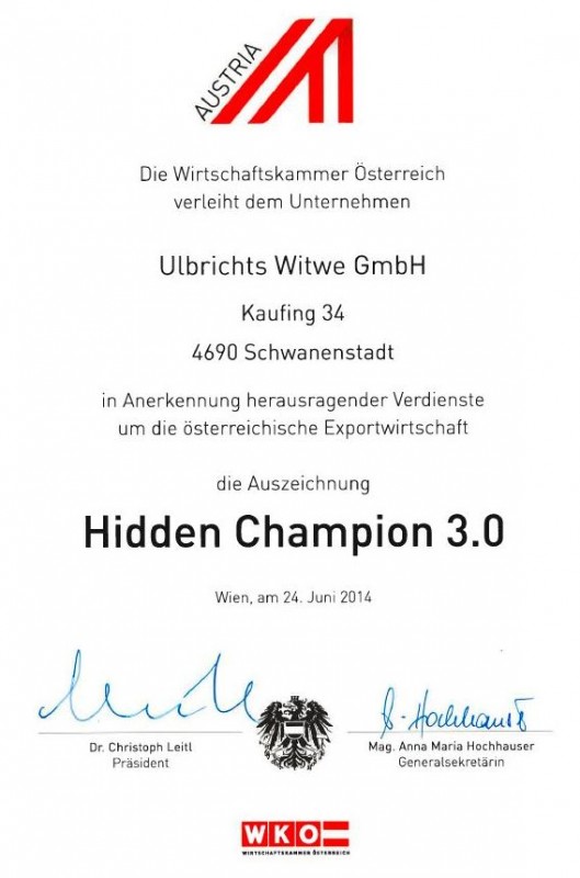 Schwanenstadt: Ulbrichts Witwe GmbH von Wirtschaftskammerpräsident Dr. Leitl ausgezeichnet