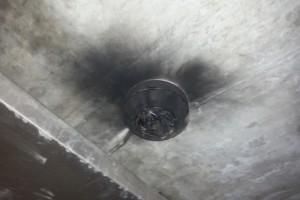 Schwelbrand in Laakirchner Tiefgarage rasch gelöscht