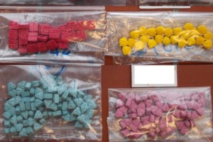 34 verschiedene Extasy-Arten sichergestellt – zwei Dealer in Haft (2)