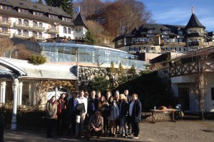 Foto 2 Gruppe vor Waldhof
