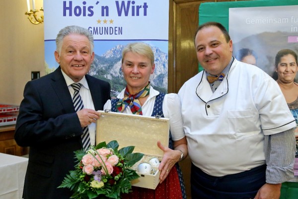 Tradtionelles Benefiz-Suppenessen zum Familienfasttag im Landhaus