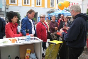 Abfallberater informierten am Wochenmarkt