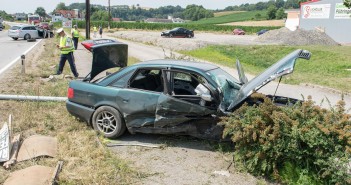 Lenker flüchtet nach Verkehrsunfall
