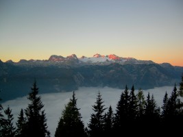 SarsteinMorgenstimmungRichtungDachstein_Perstl