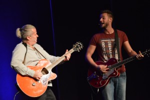 Zum Abschluss standen die Kabarettgrößen Mike Supancic und Paul Pizzera gemeinsam auf der Bühne im Kulturzentrum ALFA.