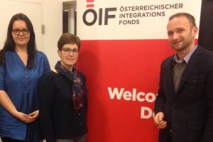 Bild: Integrationskoordinatorin Kata Dilber (ÖIF), Stadträtin Elisabeth Kölblinger, Integrationsgemeinderat Martin Brandstötter (vlnr.)