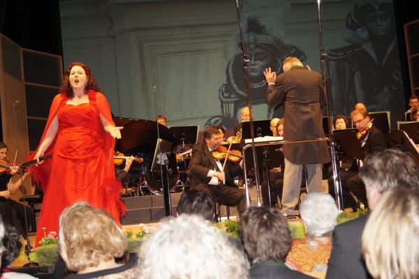 Regina Riel beim Oster Operetten Konzert