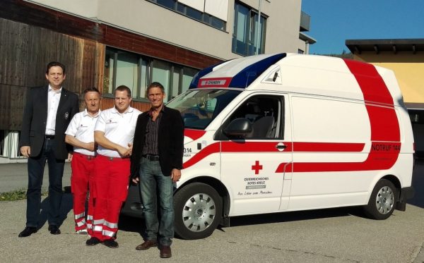 Harald Pretterer Bezirksgeschäftsleiter des roten Kreuzes, Rot Kreuz Mitarbeiter , GR Erich Auer 