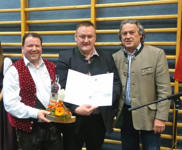 Obmann Wolfgang Weiser, Bürgermeister Johann Zieher, Bezirksobmann Stv. Werner Deutsch