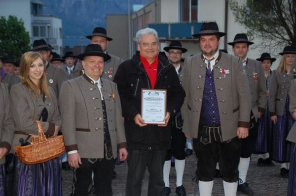 v.l.n.r.: Obmann Rebhan Josef, Alt-Bürgermeister Schobesberger Hannes, Kapellmeister Trawöger Helmut (Foto: privat)