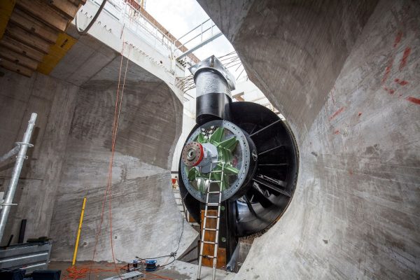 Turbine im Kraftwerks Bad Goisern wird montiert | Foto: Energie AG