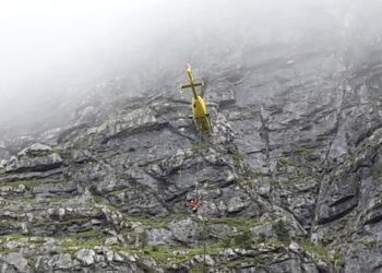 Bei Regen am Berg in Not geraten