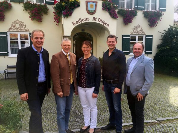 v.l.n.r.: Geschäftsführer der ÖVP Vöcklabruck Bgm. Christian Mader, Bezirksparteiobmann der ÖVP Flachgau  LAbg. Hofrat Dr. Josef Schöchl, Bezirksparteiobfrau LAbg. Michaela Langer-Weninger, Bezirksgeschäftsführer Markus Illinger und Gemeindereferent Vbgm. Johann Stemeseder der ÖVP Flachgau