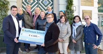 Jägerball-Frauen helfen mit 4.500 Euro