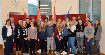 Poly-Schüler zu Besuch im Neuen Rathaus Laakirchen