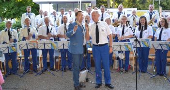 Kurzbesuch von LHstv. Haimbuchner beim „Kellerbier“ in Zipf