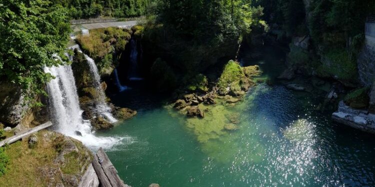 Spektakuläre Rettungsaktion beim Traunfall