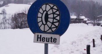 Schneekettenpflicht am Pötschenpass und Pass Gschütt