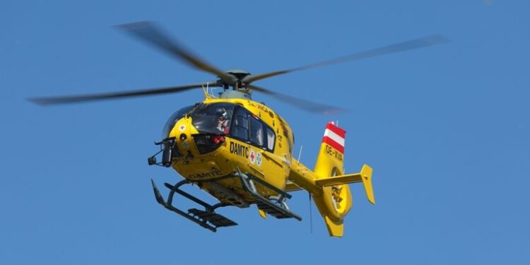 Drei Verletzte bei Kollision mit Oltimer
