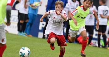 Top-Nachwuchs-Turnier in Ohlsdorf: Kenianische Fußballakademie, zehn Erst- und Zweitligisten und viele Promis