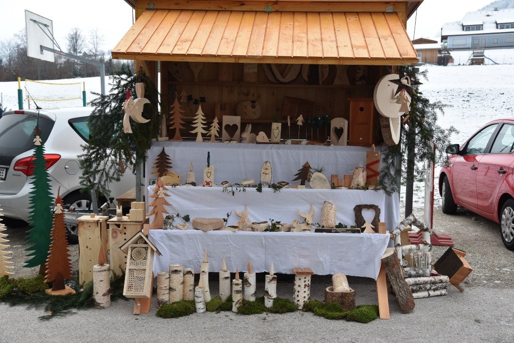 Ansturm zum Adventmarkt im ABZ Altmünster