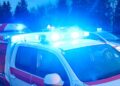 Zwei Verletzte nach Fahrzeugüberschlag auf der A1