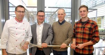 SK Vöcklabruck spendet Mahlzeiten für den Mittagstisch im Elisabethstüberl