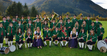 Gemeinsame Generationen am Osterkonzert der Marktmusik Scharnstein