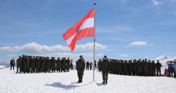 Angelobung in schwindelnder Höhe