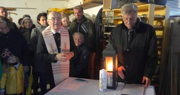 Maiandacht und Wegkreuzsegnung in Gschwandt