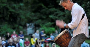 Congarilla-Konzert im Schlosshof Puchheim