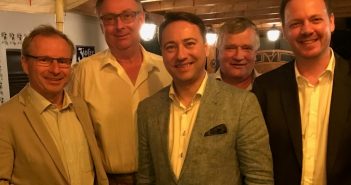 50-er Feier mit Politprominenz
