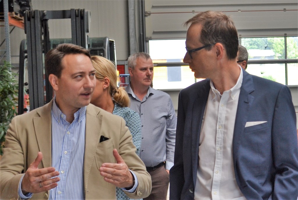 Haimbuchner tourte durch den Bezirk