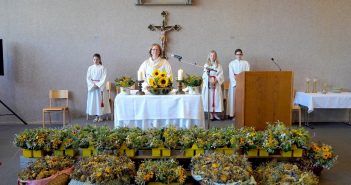 Maria Himmelfahrt – Messe mit Kräuterweihe in Gschwandt.