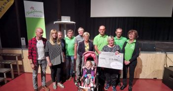 Spendenübergabe der 11. Naturfreundefreunde Bergmarathon Benefizwanderung