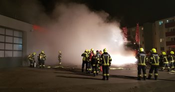 Großbrand mit vermissten Personen