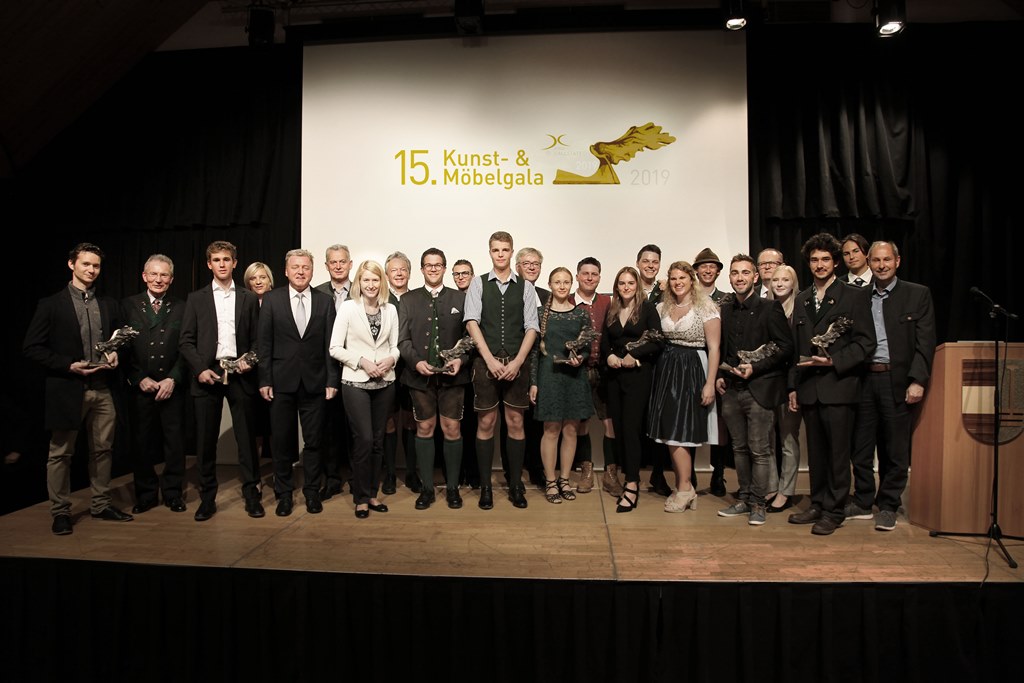 15. Kunst- und Möbelgala an der HTBLA Hallstatt