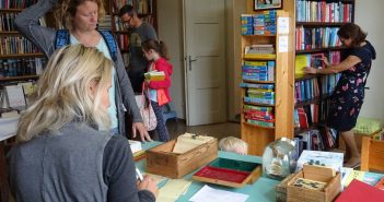 Bücherflohmarkt der Pfarrbücherei Attnang