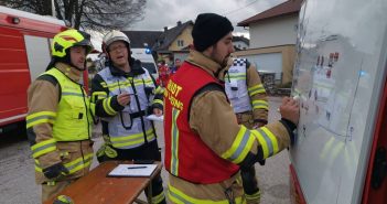 Herbstübung der Freiwilligen Feuerwehr Lenzing