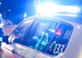 Alkolenkerin krachte in Auto und zwei Schutzinseln