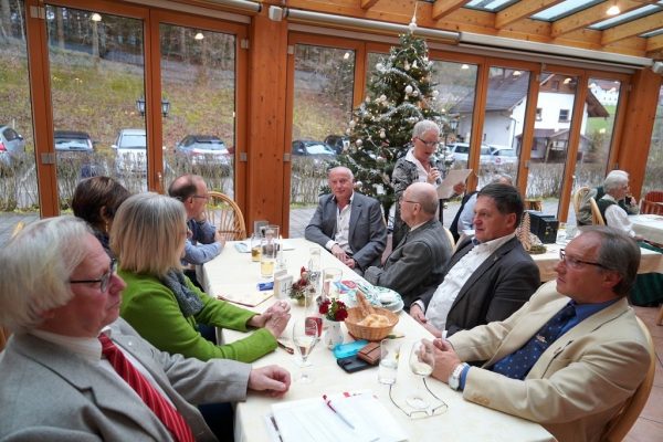 Am Nationalfeiertag stand das Jugend-Orchester-Treffen als musikalisches Gmunden zu einem gemeinsamen Konzert im Mehrzwecksaal Gschwandt ein. Jugend-Orchester-Treffen Bezirk Gmunden