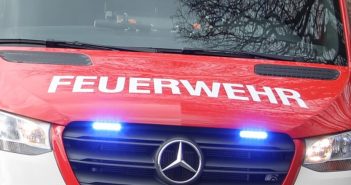 Kleinkind in Fahrzeug eingeschlossen