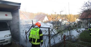 Brand einer Gartenhütte in Laakirchen