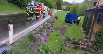 Betrunkener Lkw-Fahrer kam von Straße ab