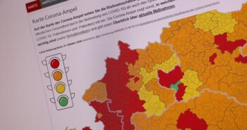 Corona-Ampel: Bezirke Gmunden und Vöcklabruck auf rot