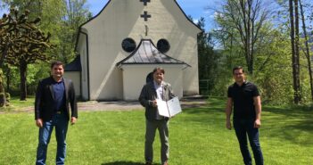 Hohe Auszeichnung für Diakon Rudolf Schrödl