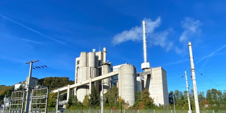 Causa Hatschek: Kaminerhöhung soll Besserung bringen