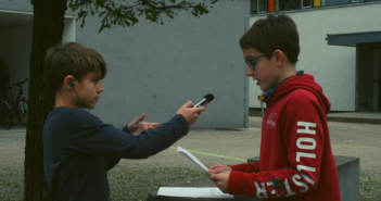 Vöcklabrucker Schüler/innen österreichweit on air beim Schulradiotag